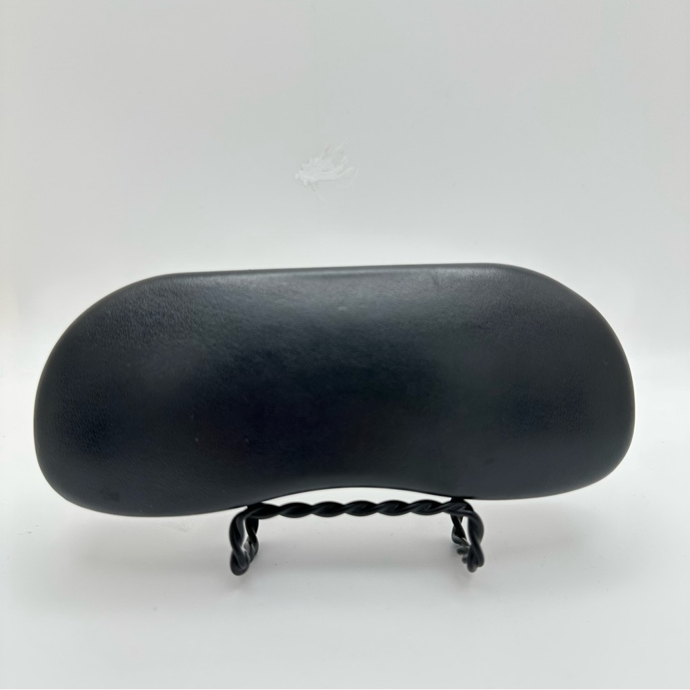 Ray-Ban Black clamshell Glasses Case - Picture 2 of 6